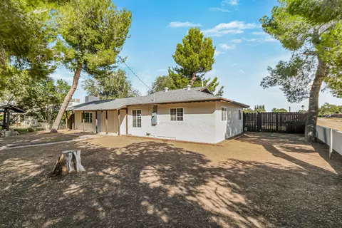 38702 26th St E, Palmdale, CA 93550 photo 2