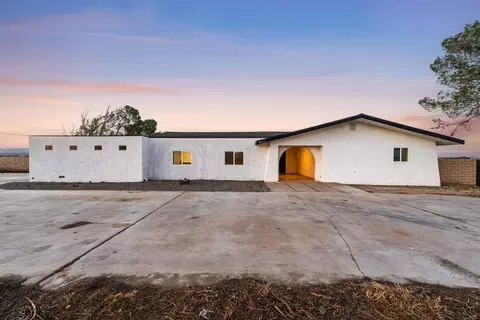 8491 Avenue A W, Rosamond, CA 93560