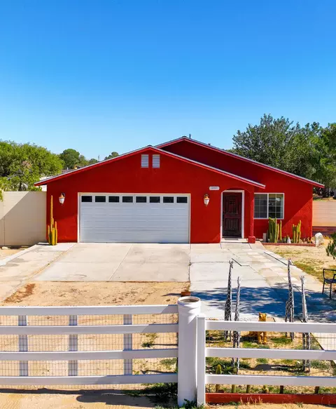 40502 163rd St E, Lake Los Angeles, CA 93535