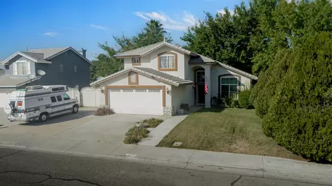 2623 Milling St W, Lancaster, CA 93536