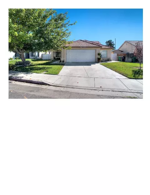 2124 Cypress St, Lancaster, CA 93535