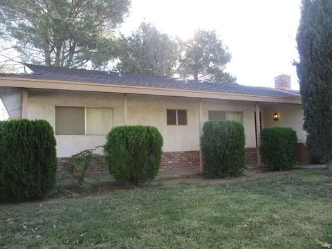 42636 47th St, Quartz Hill, CA 93536
