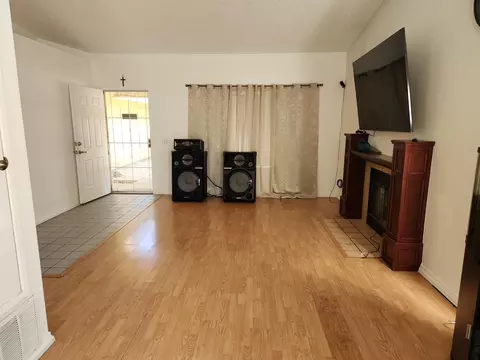 751 Avenue H14 E, Lancaster, CA 93535 photo 3