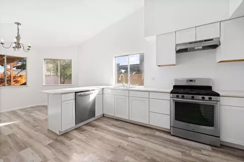 1415 Kings Rd, Palmdale, CA 93551