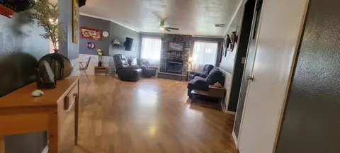 725 Ginger Ave, Ridgecrest, CA 93555 photo 10