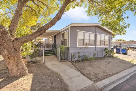 1301 E Avenue I E #306, Lancaster, CA 93535