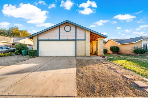 3744 Triton Dr, Palmdale, CA 93550
