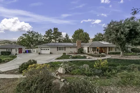 2947 Calmgarden Rd, Acton, CA 93510