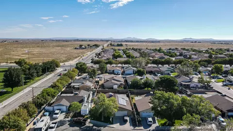 44752 Jefferson Ct, Lancaster, CA 93535 photo 28