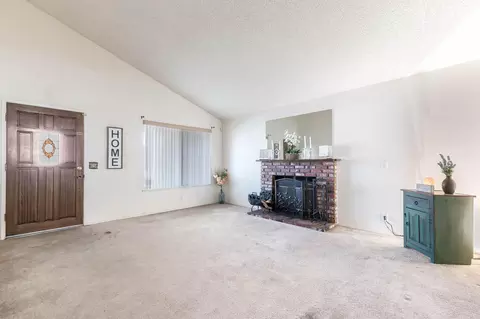 44752 Jefferson Ct, Lancaster, CA 93535 photo 5