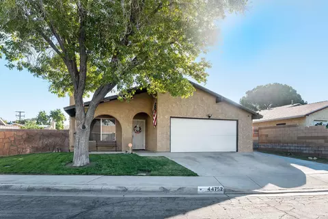 44752 Jefferson Ct, Lancaster, CA 93535