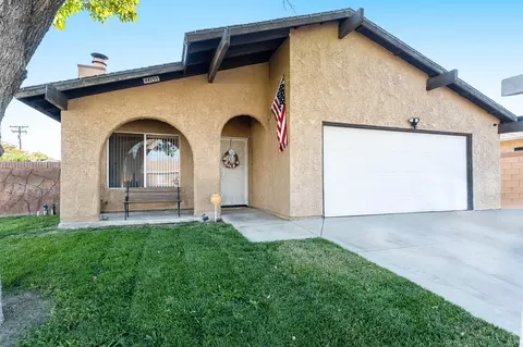 44752 Jefferson Ct, Lancaster, CA 93535 photo 2