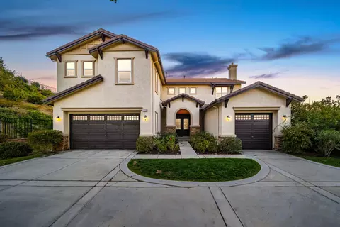 2720 Woodbine Ter, Palmdale, CA 93551