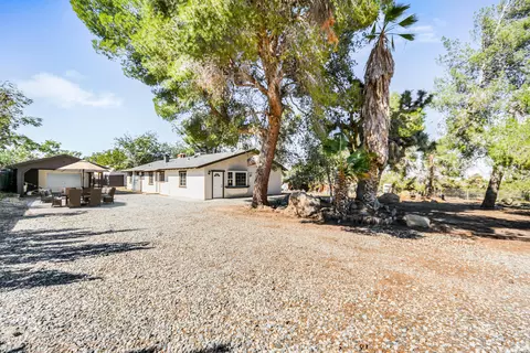 36021 37th St E, Palmdale, CA 93550
