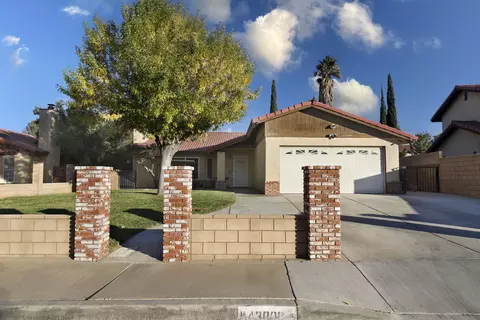 43808 Nicole St, Lancaster, CA 93535