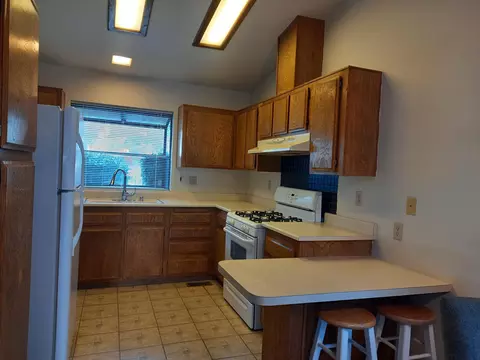 14304 Lear St, Mojave, CA 93501 photo 6