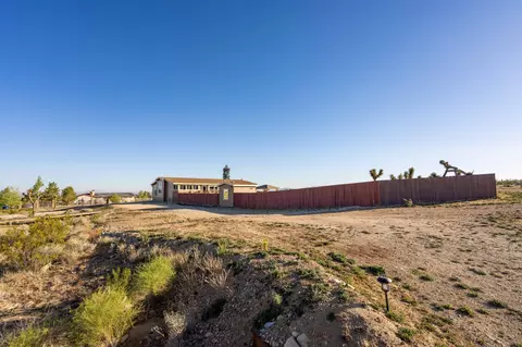 16850 Ave W 8 E, Llano, CA 93544 photo 71