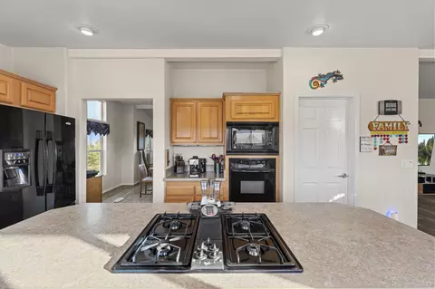 16850 Ave W 8 E, Llano, CA 93544 photo 35