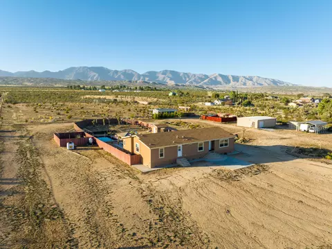 16850 Ave W 8 E, Llano, CA 93544 photo 15