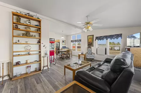 16850 Ave W 8 E, Llano, CA 93544 photo 23