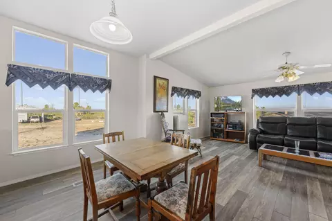 16850 Ave W 8 E, Llano, CA 93544 photo 17