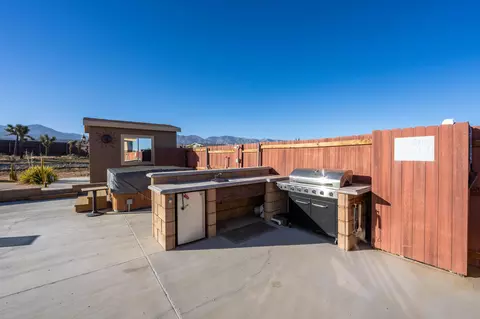 16850 Ave W 8 E, Llano, CA 93544 photo 77