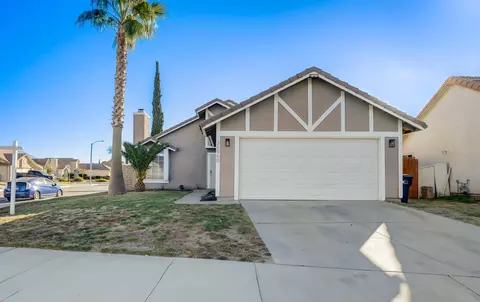 36960 Stratford Dr, Palmdale, CA 93552
