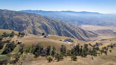 Percheron Place, Tehachapi, CA 93561 photo 6