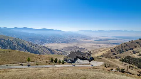 Percheron Place, Tehachapi, CA 93561 photo 9