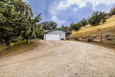 26300 Columbia Way, Tehachapi, CA 93561 photo 14