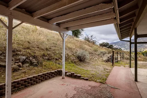 26300 Columbia Way, Tehachapi, CA 93561 photo 24