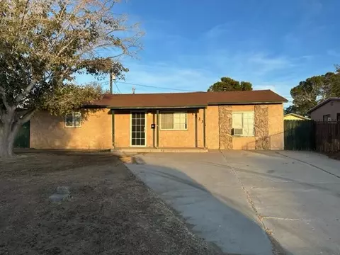 15236 Shirley St, Mojave, CA 93501