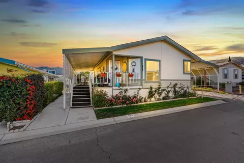 5200 Entrar Dr #SPC 162, Palmdale, CA 93551