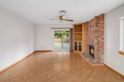 1218 Pasteur Dr, Lancaster, CA 93535 photo 14