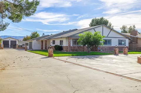 4614 Ave L-2 W, Lancaster, CA 93536