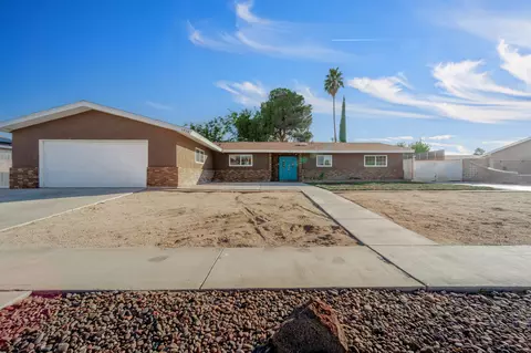 1914 Avenue K13 W, Lancaster, CA 93534