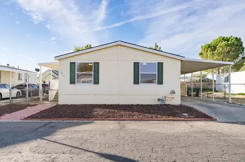 2016 Westerly Dr #98, Rosamond, CA 93560