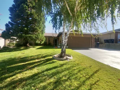 1370 Green St S, Tehachapi, CA 93561