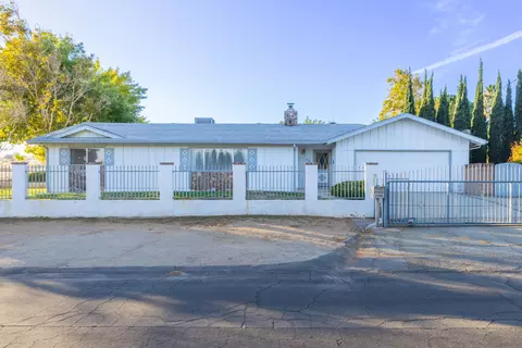 4506 Avenue L13 W, Lancaster, CA 93536