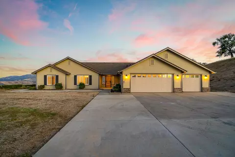 27550 Skyline Dr, Tehachapi, CA 93561 photo 4