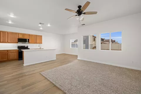 5319 S4 Ave E, Palmdale, CA 93552 photo 9