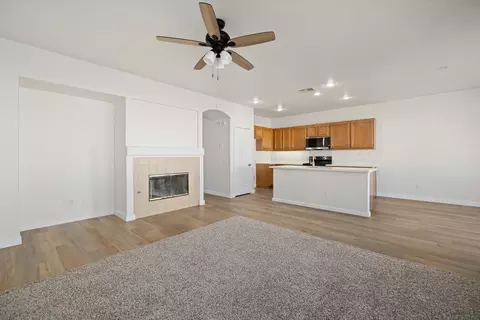 5319 S4 Ave E, Palmdale, CA 93552 photo 8