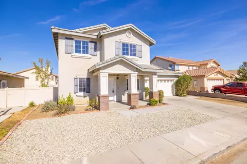 5319 S4 Ave E, Palmdale, CA 93552 photo 2