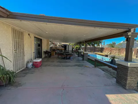 4065 Saddleback Rd, Palmdale, CA 93552 photo 17