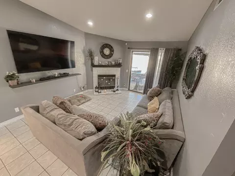 4065 Saddleback Rd, Palmdale, CA 93552 photo 6