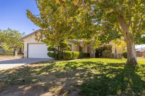 3356 Avenue L6 St W, Lancaster, CA 93536