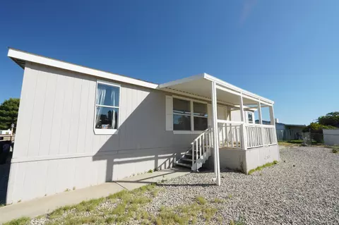 45465 25th Street East St E #18, Lancaster, CA 93535 photo 2