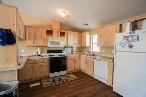 45465 25th Street East St E #18, Lancaster, CA 93535 photo 3