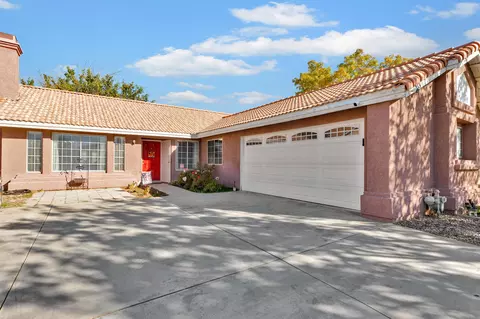 1755 Landsford St, Lancaster, CA 93535