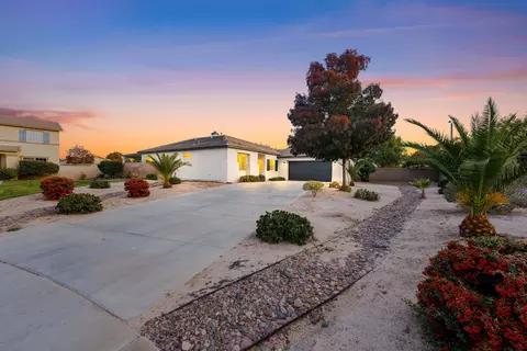 2610 Trudeau Ln, Palmdale, CA 93551